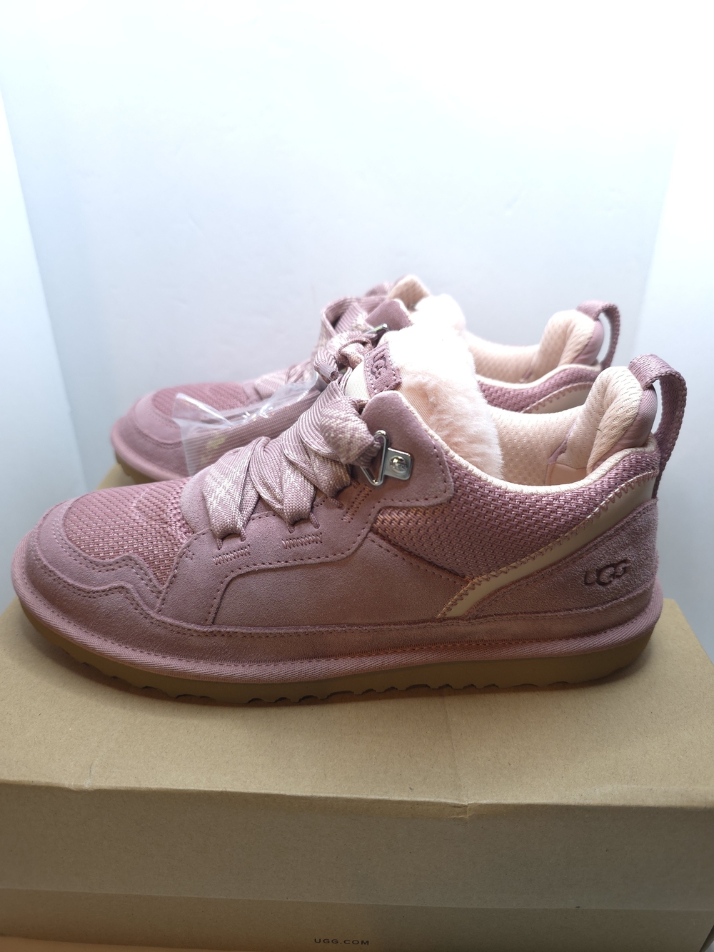 UGG Pink Suede Mesh Lace-Up Sneakers 6Y/7.5w